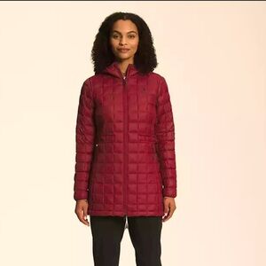 The North Face Women Thermoball Eco Hooded Parka